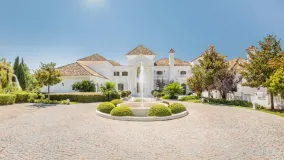 Buy villa in La Zagaleta