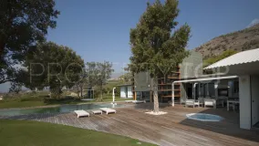 Villa en venta en Benalmadena