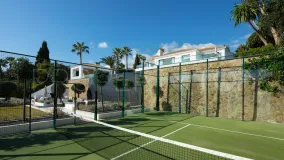 Marbella, villa de 5 dormitorios a la venta