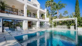5 bedrooms villa for sale in Marbella