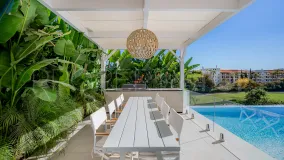 5 bedrooms villa for sale in Marbella
