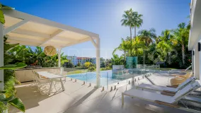 5 bedrooms villa for sale in Marbella
