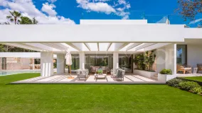 5 bedrooms villa for sale in Marbella