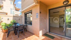 Buy town house in Avda. Augusta