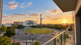 Valencia 4 bedrooms flat for sale