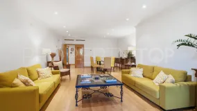 For sale ground floor apartment in Las Nayades