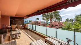 Apartamento a la venta de 3 dormitorios en Las Salinas