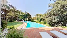 Se vende villa en Reyes y Reinas con 6 dormitorios
