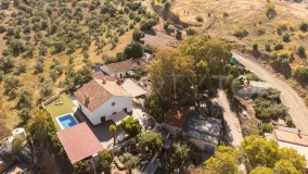 Buy house in Malaga - Este