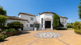 Comprar villa de 6 dormitorios en Marbella Golden Mile