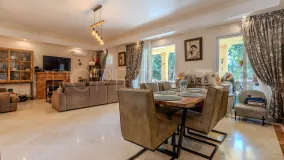 Villa a la venta en Marbella con 5 dormitorios