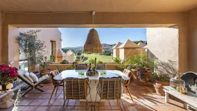 Buy Estepona penthouse with 3 bedrooms