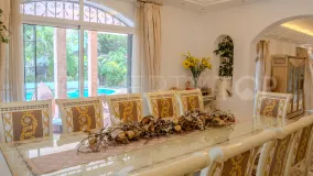 For sale Benahavis villa with 6 bedrooms