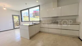 Villa de 5 dormitorios a la venta en Marbella