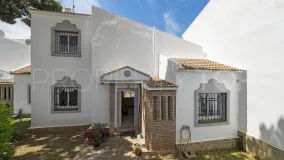 Adosado a la venta en Calahonda