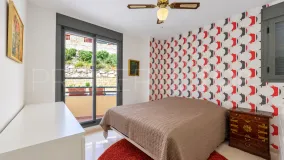 For sale apartment with 2 bedrooms in Calahonda