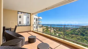 For sale apartment with 2 bedrooms in Calahonda