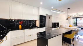 For sale apartment in Torrequebrada
