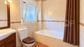 Se vende apartamento de 2 dormitorios en Fuengirola