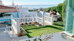 For sale 4 bedrooms house in Benalmadena Centro