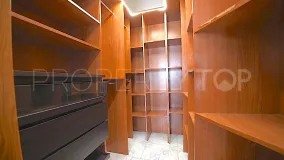 Apartamento con 2 dormitorios a la venta en Torremolinos Centro