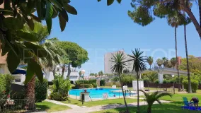 Apartamento con 2 dormitorios a la venta en Torremolinos Centro