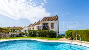 4 bedrooms semi detached house in Calahonda for sale