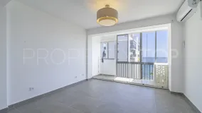 Apartamento de 3 dormitorios en venta en Calahonda