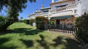 For sale town house in Calahonda