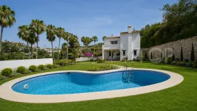 Villa for sale in Calahonda with 2 bedrooms