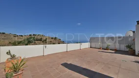 Penthouse with 2 bedrooms for sale in Calahonda