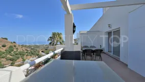 Penthouse with 2 bedrooms for sale in Calahonda