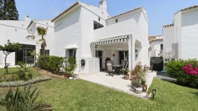 For sale 3 bedrooms villa in Calahonda