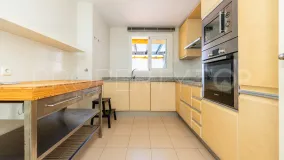 Penthouse for sale in Calahonda with 2 bedrooms