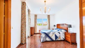 Casa en venta en Fuengirola con 5 dormitorios