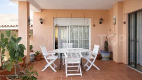 Pareado en venta con 6 dormitorios en San Pedro de Alcantara