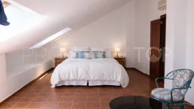 Pareado en venta con 6 dormitorios en San Pedro de Alcantara