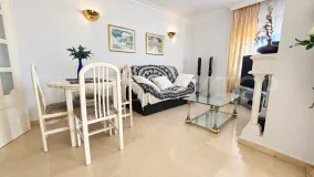 Apartamento de 3 dormitorios en venta en Los Boliches