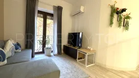 Apartamento a la venta de 2 dormitorios en Calahonda