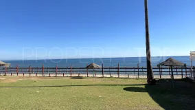 Apartamento a la venta de 2 dormitorios en Calahonda