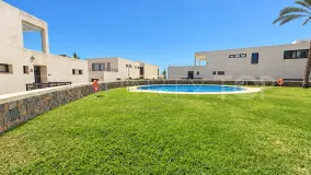 Apartamento en venta en Lomas de los Monteros con 3 dormitorios