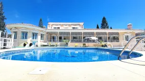 Se vende casa de 10 dormitorios en Mijas Golf