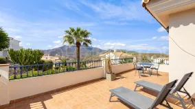 Villa en venta en Alhaurin Golf con 3 dormitorios