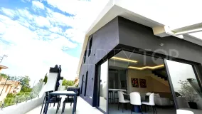 For sale 3 bedrooms penthouse in Artola