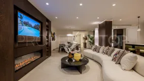 Apartment for sale in Marbella East