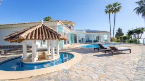 Casa en venta en El Chaparral con 5 dormitorios