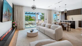 For sale duplex penthouse in Aloha Hill Club