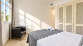 Apartamento planta baja en venta en Aloha Gardens