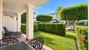 Apartamento planta baja en venta en Aloha Gardens