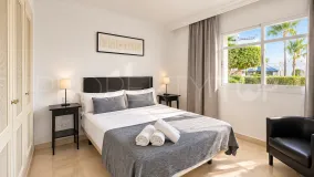 Apartamento planta baja en venta en Aloha Gardens